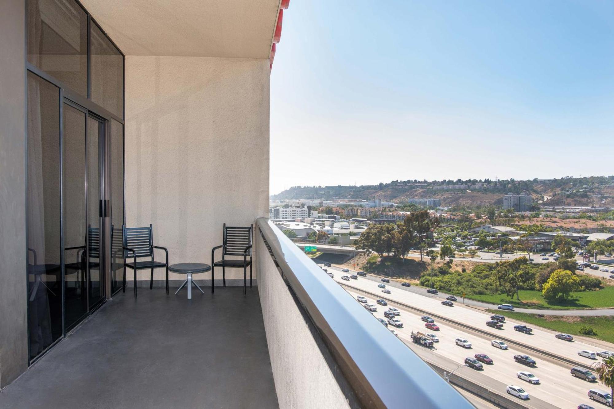 Sheraton Mission Valley San Diego Hotel Exterior photo