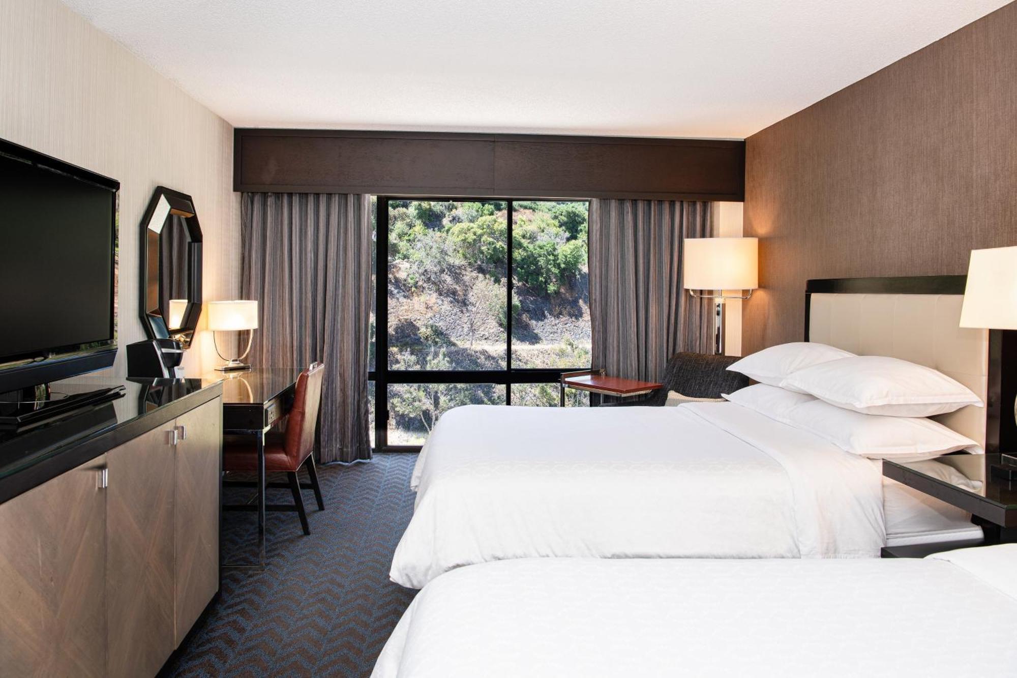 Sheraton Mission Valley San Diego Hotel Exterior photo