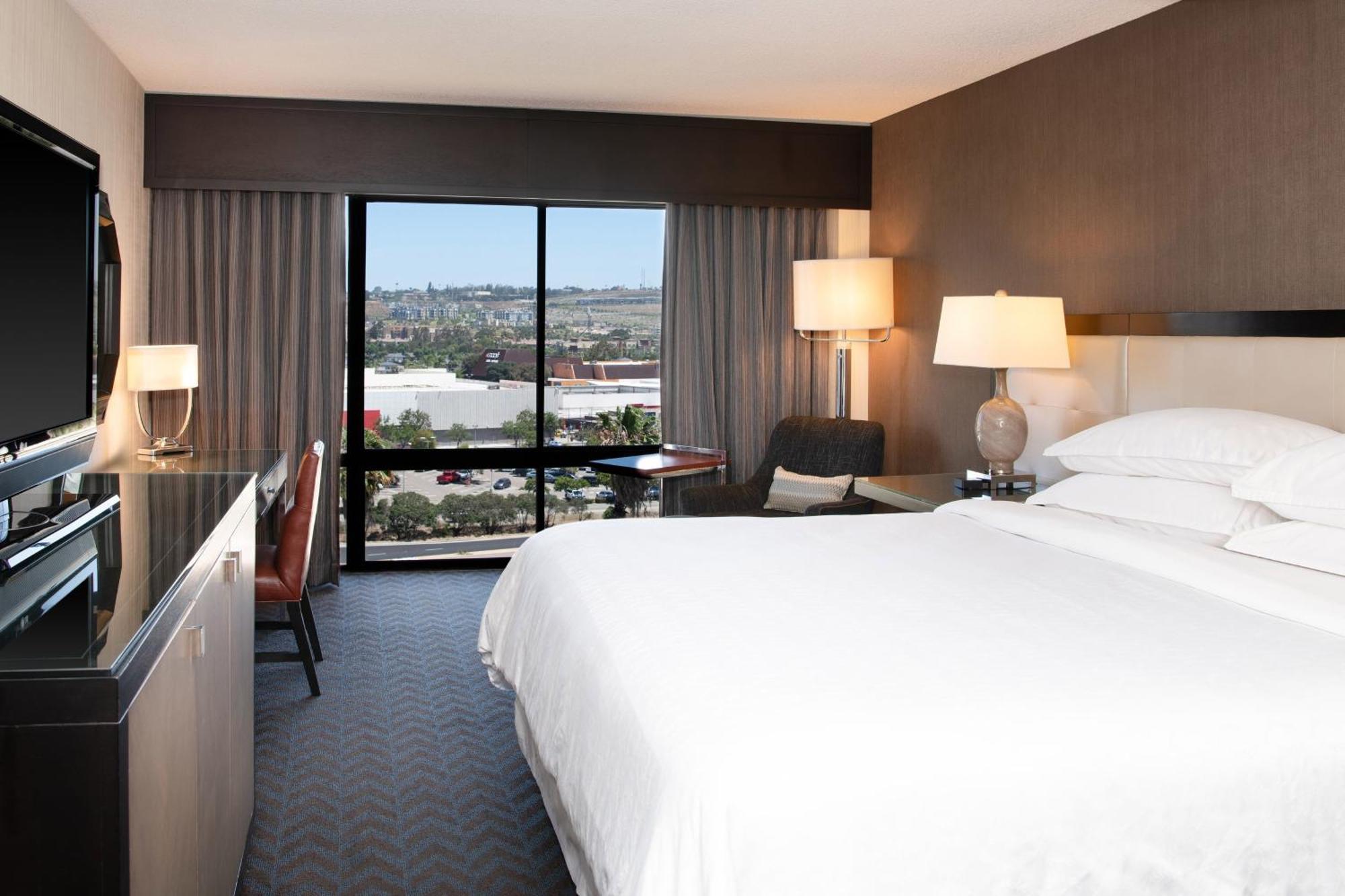 Sheraton Mission Valley San Diego Hotel Exterior photo