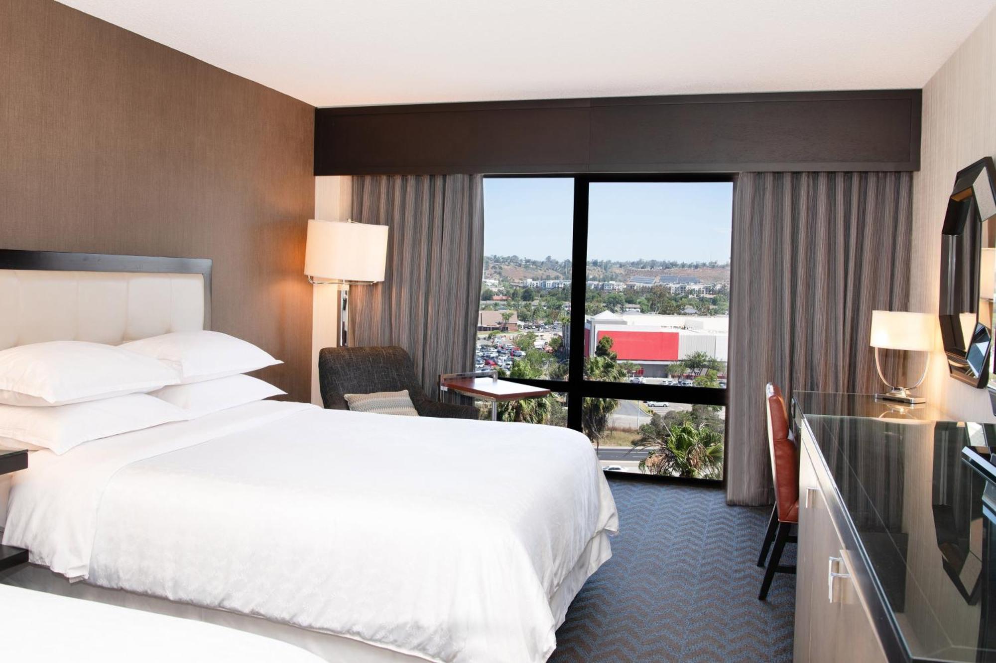 Sheraton Mission Valley San Diego Hotel Exterior photo